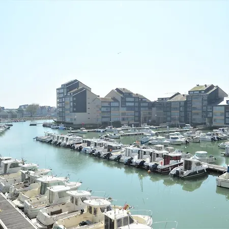 Appt lumineux - Avec balcon à 400m de la plage Courseulles-sur-Mer Esterno foto
